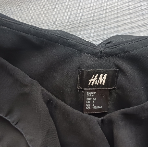 H&M Black dress, Size 6 - Picture 3 of 9